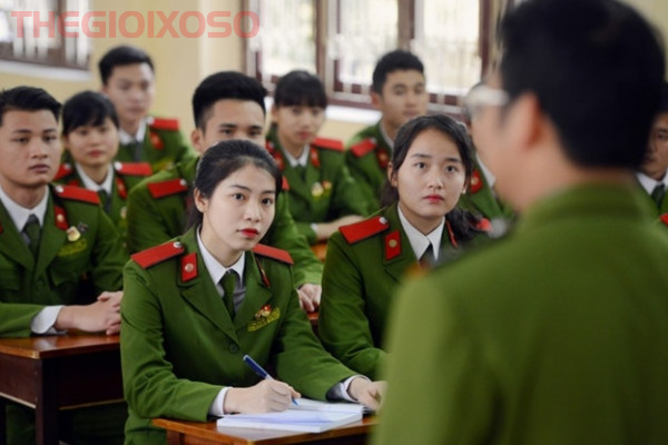 Giải Mã Ý Nghĩa Giấc Mơ Thấy Công An - Mơ Về Công An Là Điềm Tốt Hay Xấu?